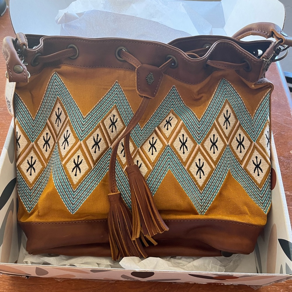 Nena and Co Bucket Bag